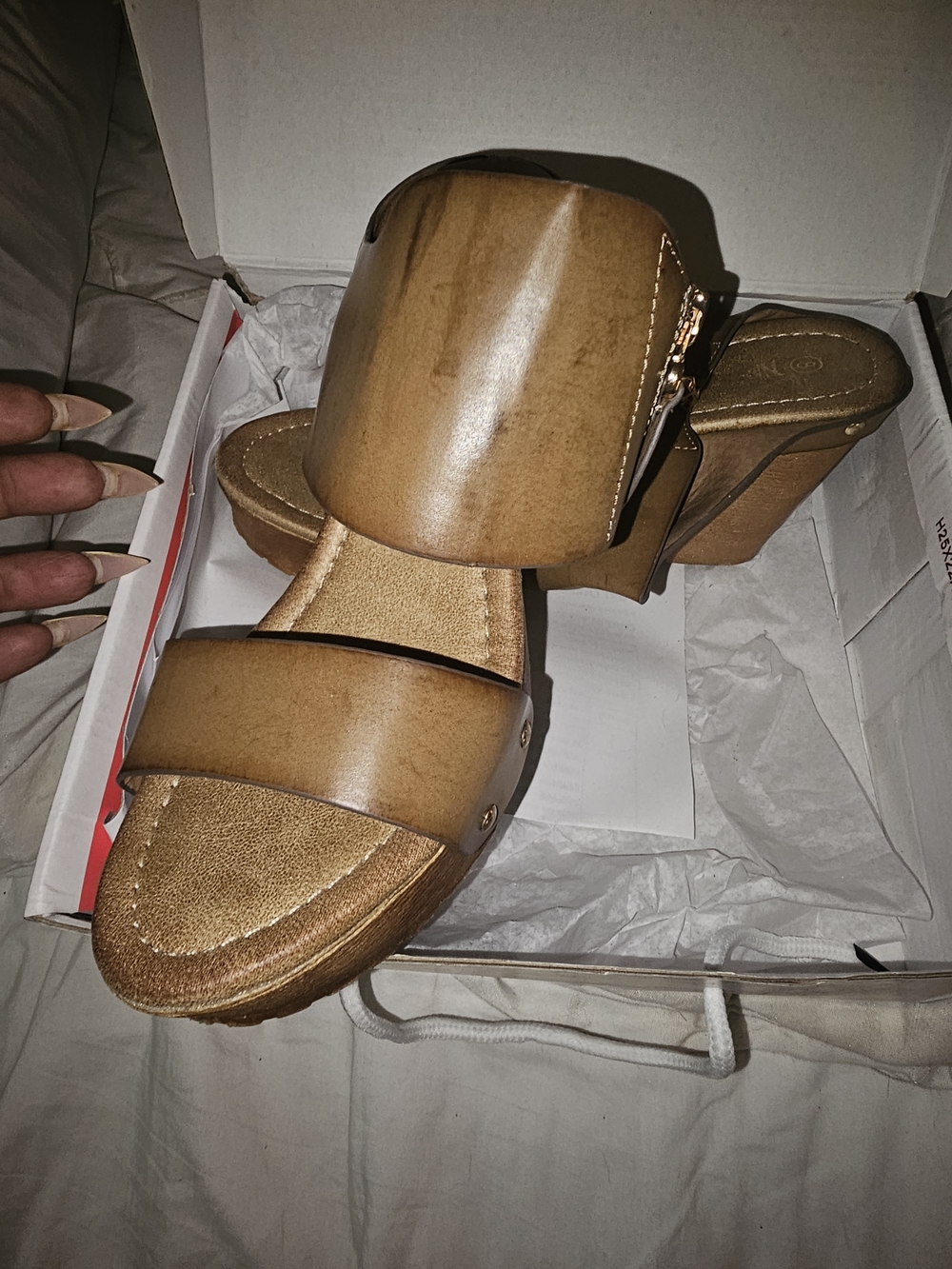 Platform Block Heel Sandals in Tan with Stud Detail NIB Nature Breeze - Picture 4 of 5